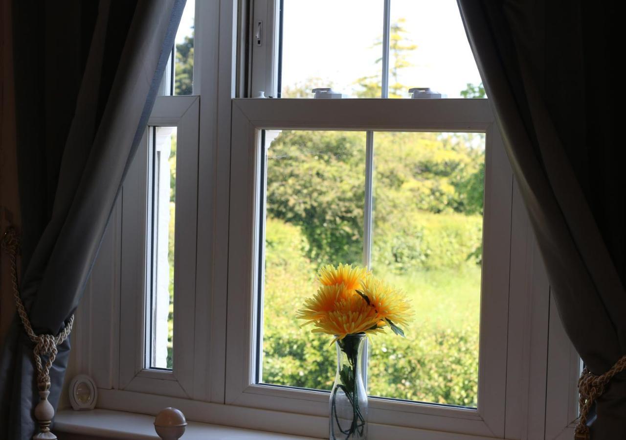 The White Lion At Wicken Bed and Breakfast Milton Keynes Exteriör bild