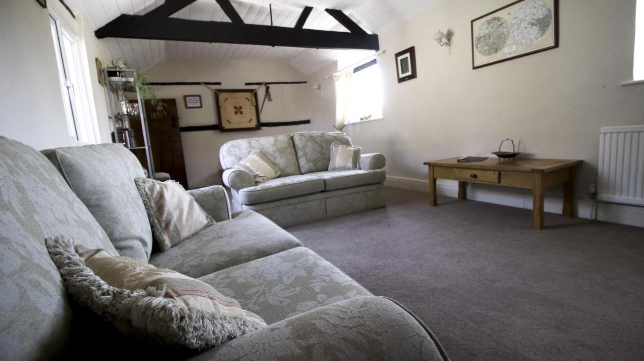 The White Lion At Wicken Bed and Breakfast Milton Keynes Exteriör bild