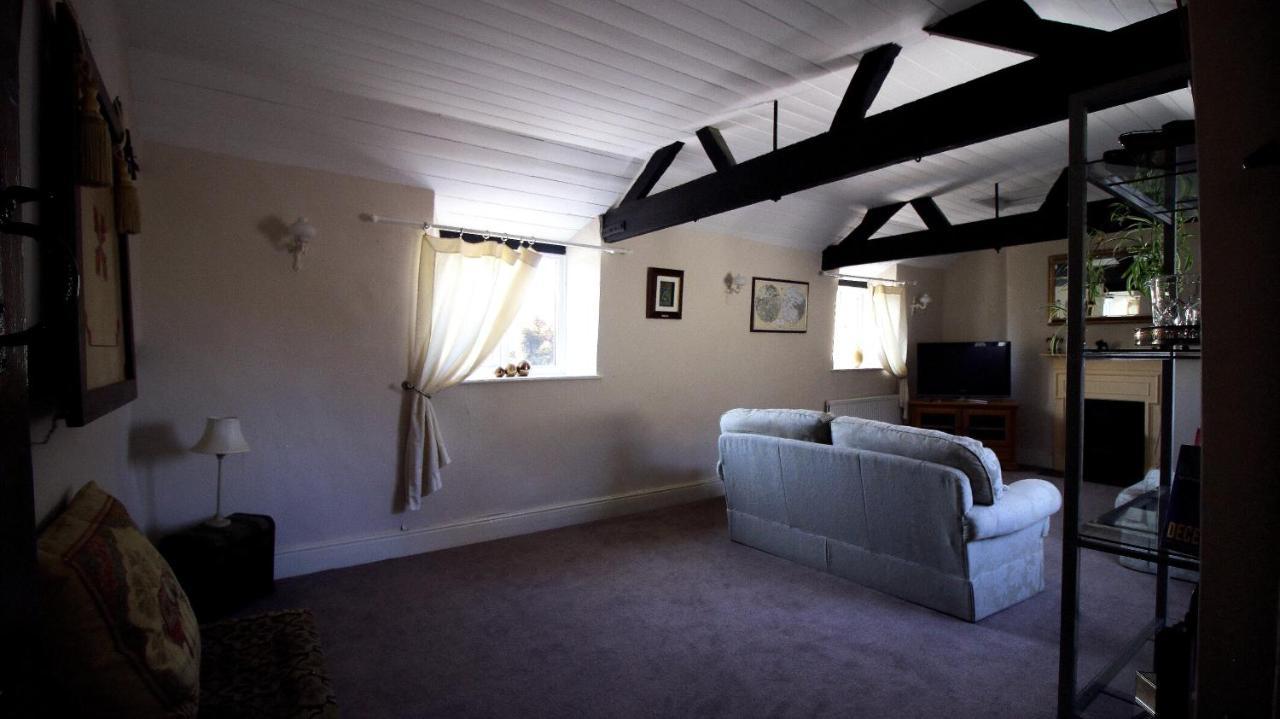 The White Lion At Wicken Bed and Breakfast Milton Keynes Exteriör bild