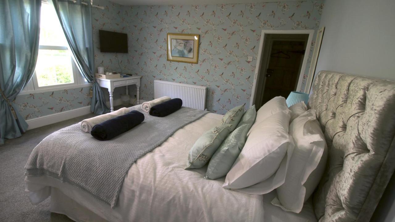 The White Lion At Wicken Bed and Breakfast Milton Keynes Exteriör bild